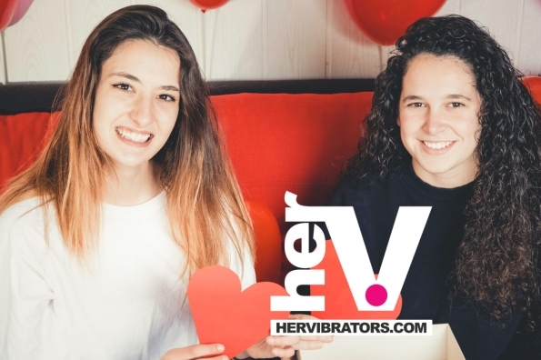 Valentines day gift basket ideas with romantic and sensual items