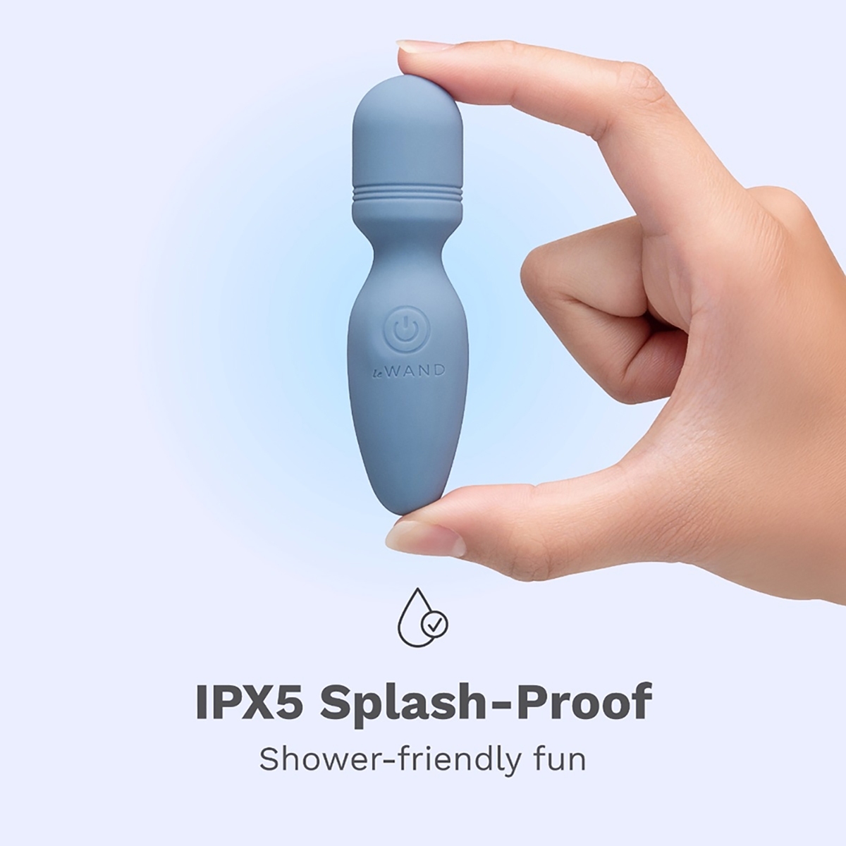 Product image of the  Le-Wand vibrator on clean background