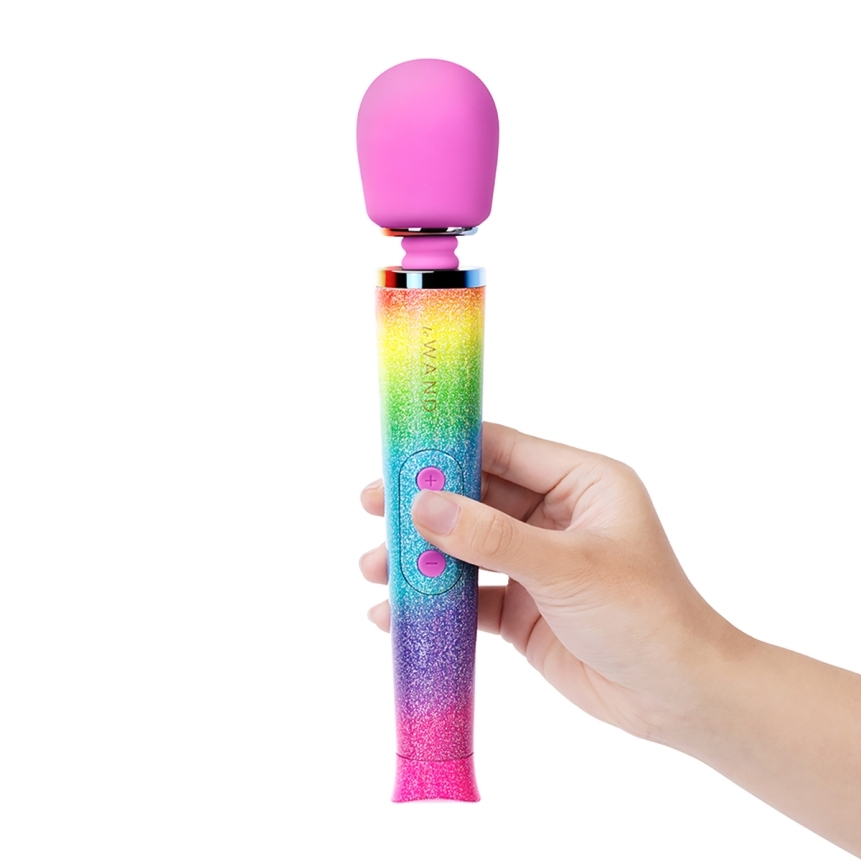 Product image of the  le wand vibrator on clean background