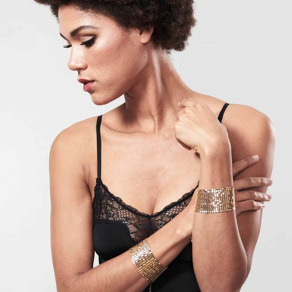 Bijoux Indiscrets Desir Metallique Mesh Handcuffs - Gold sexy jewelry made by Bijoux Indiscrets for her.
