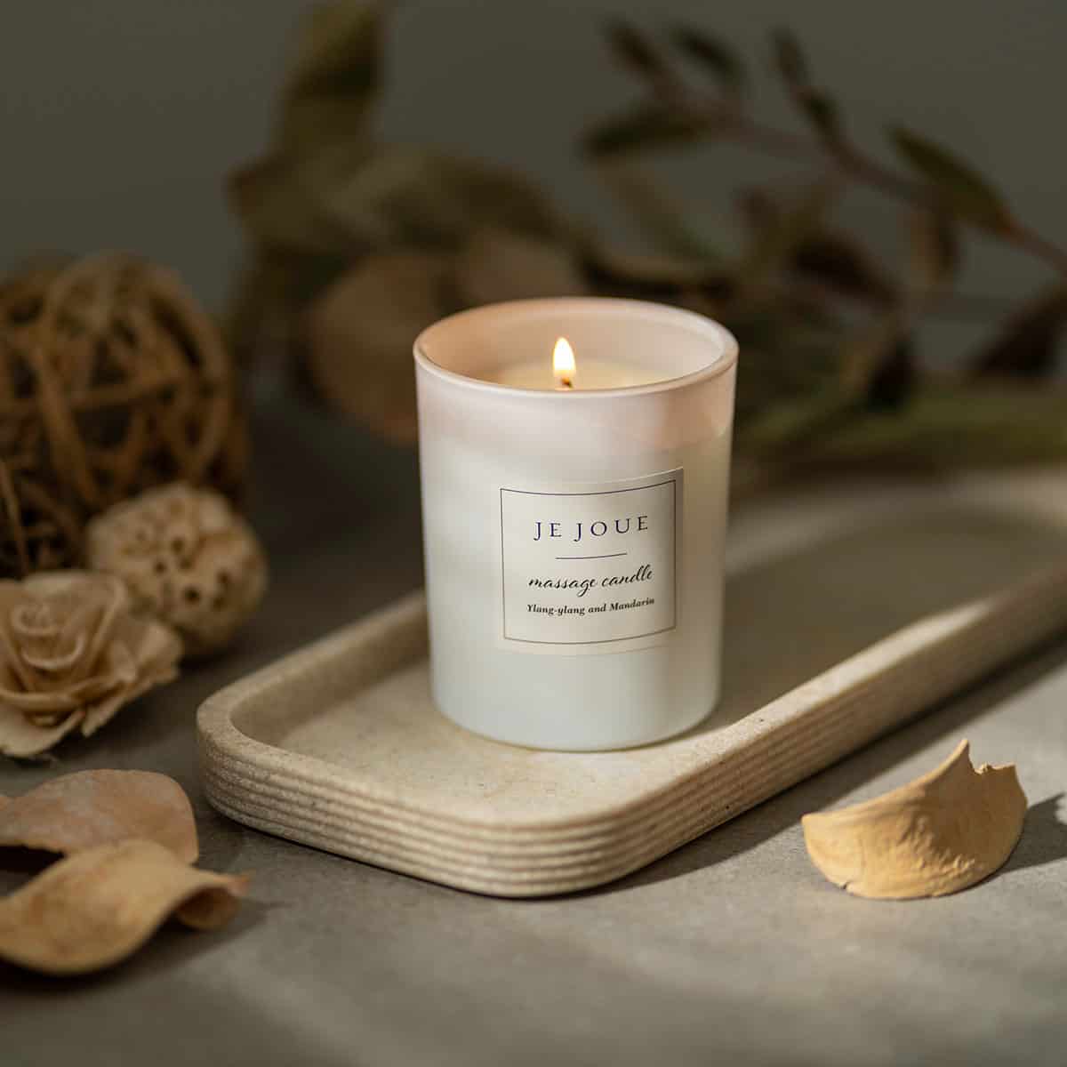 Buy Je Joue Massage Candle   Mandarin   and  Ylang Ylang for her or him.