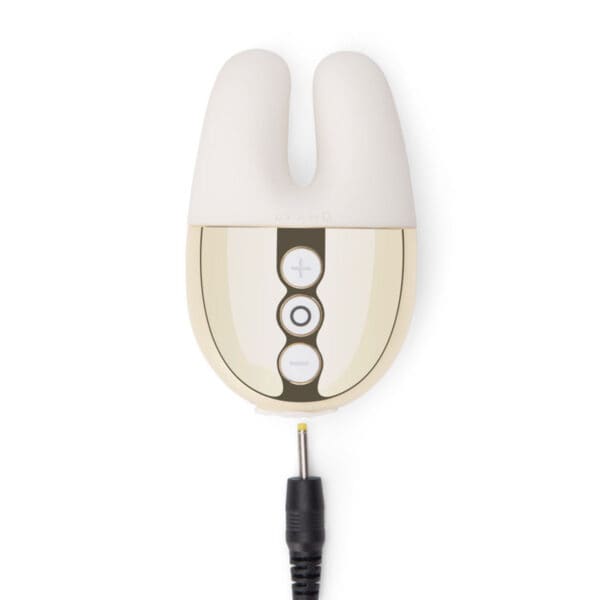 Buy a Le Wand Chrome Double Vibe  Limited Edition White/Gold vibrator.