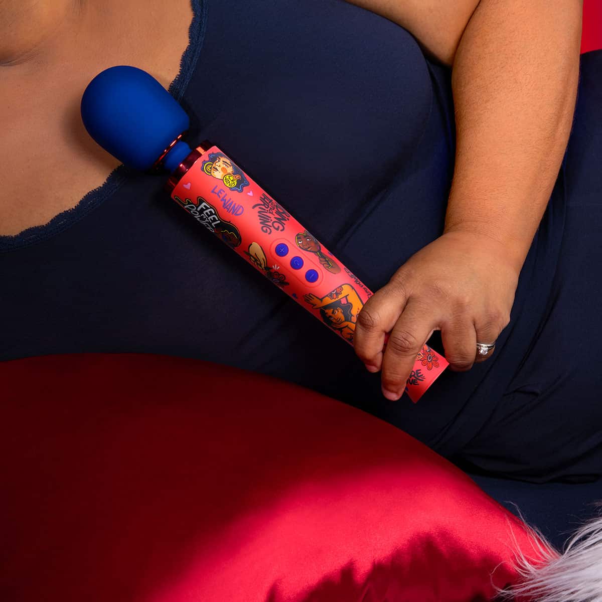 Buy a Le Wand Feel My Power Massager  Kelly Malka Special Edition vibrator.