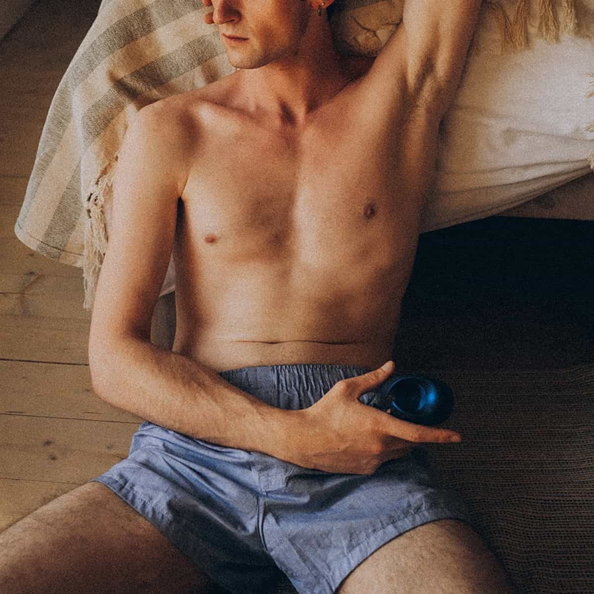 Buy a MAN WAN Sub One Vibr Masturbator Red vibrator.