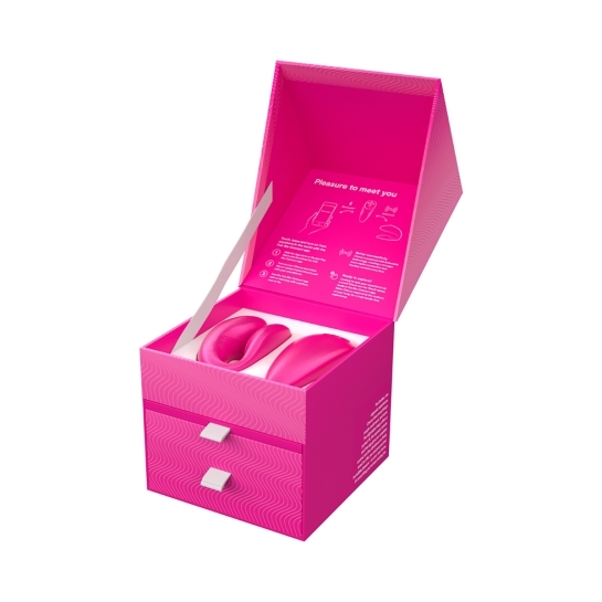 Best vibrators for couples for her, him, or couples. Online shopping for best vibrators for couples shoppers. Discreet, fast shipping.