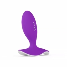 LELO vibrator SURFER Originals shown in hand for scale