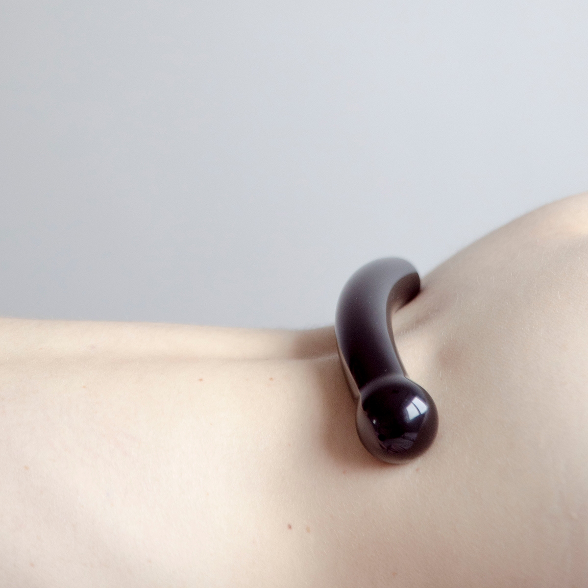 Buy Chakrubs Xaga Curve Obsidian Wand kegel exercise device for pelvic floor muscle strengthening.