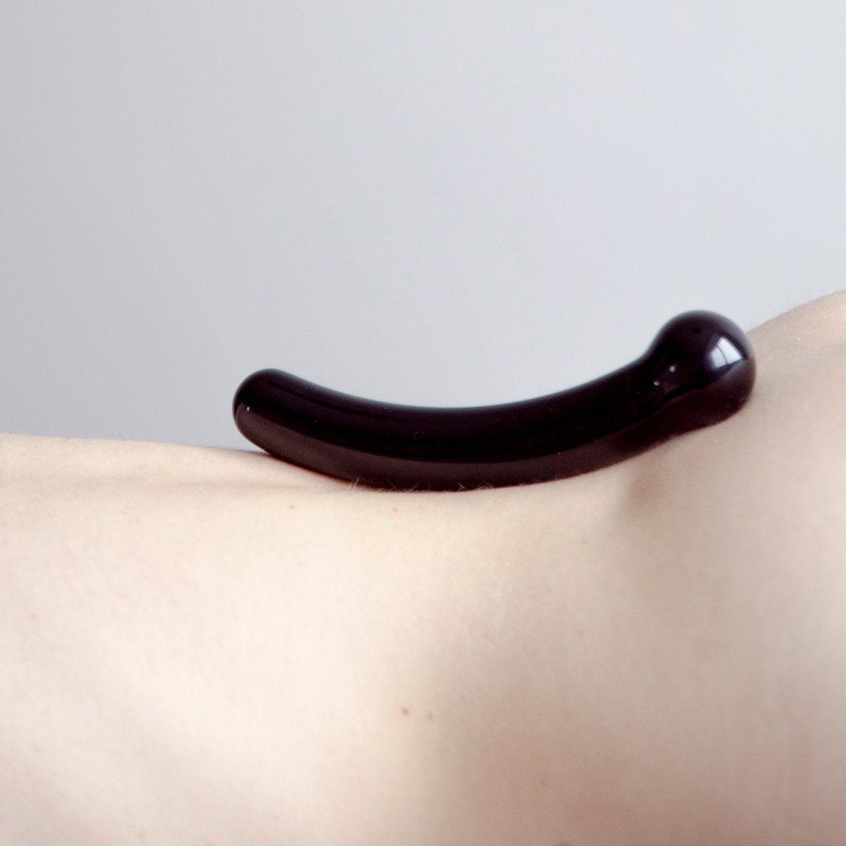 Buy Chakrubs Xaga Curve Obsidian Wand kegel exercise device for pelvic floor muscle strengthening.