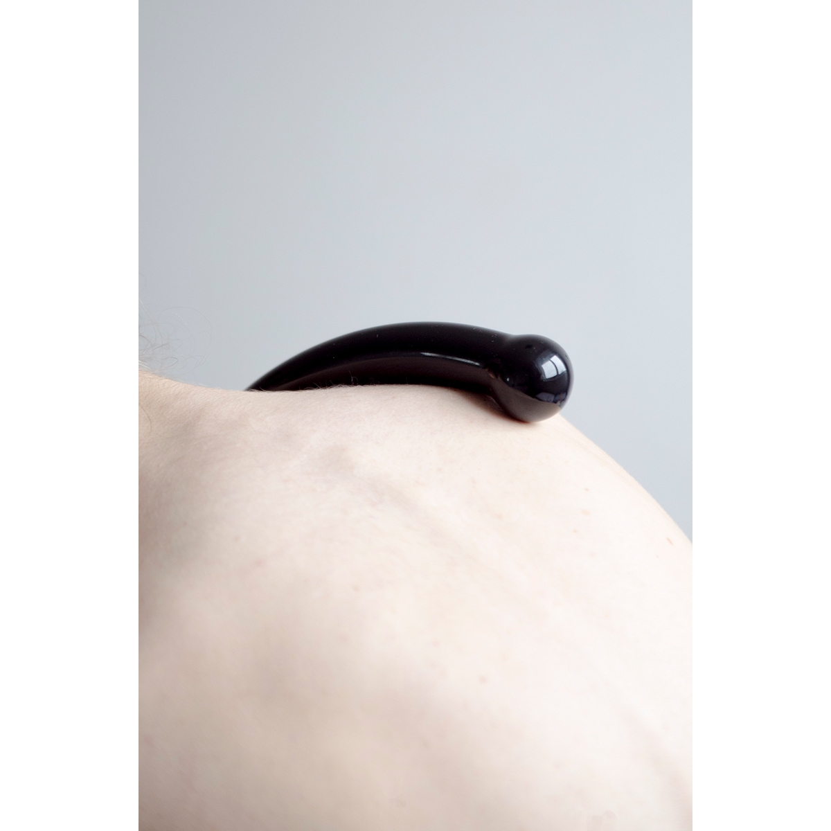 Buy Chakrubs Xaga Curve Obsidian Wand kegel exercise device for pelvic floor muscle strengthening.