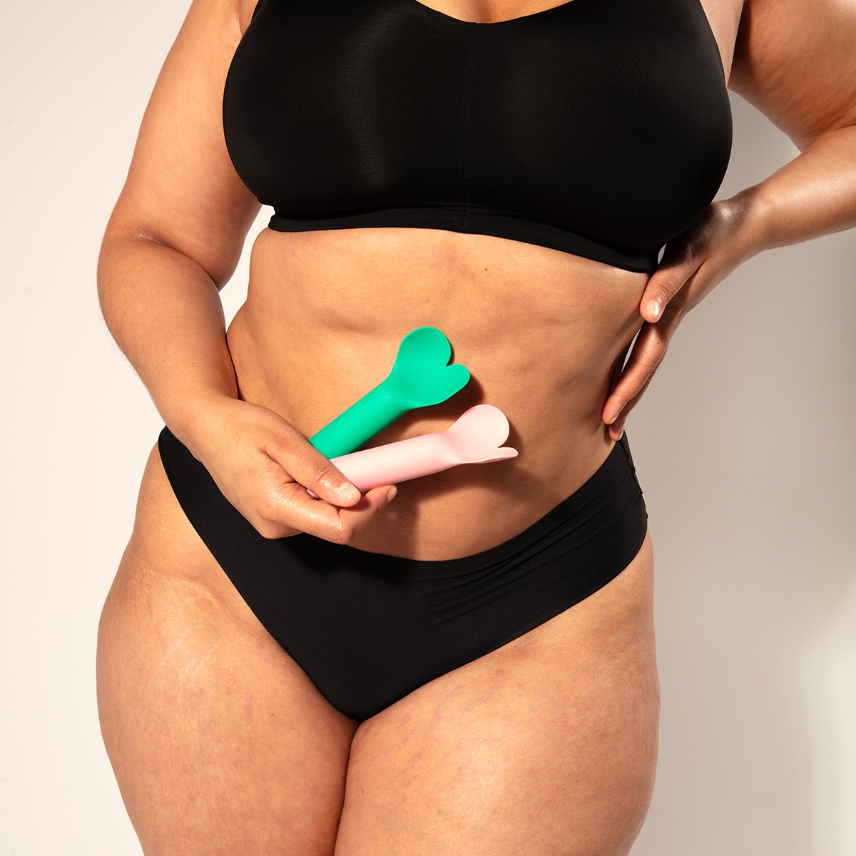 Close-up of the Green Je Joue vibrator for texture detail