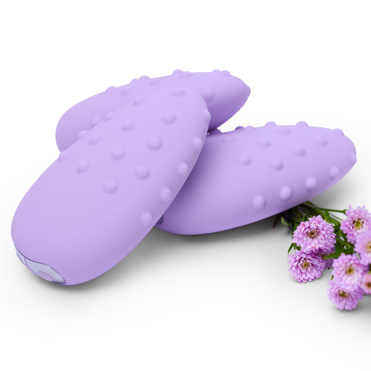Close-up of the  Je Joue vibrator for texture detail