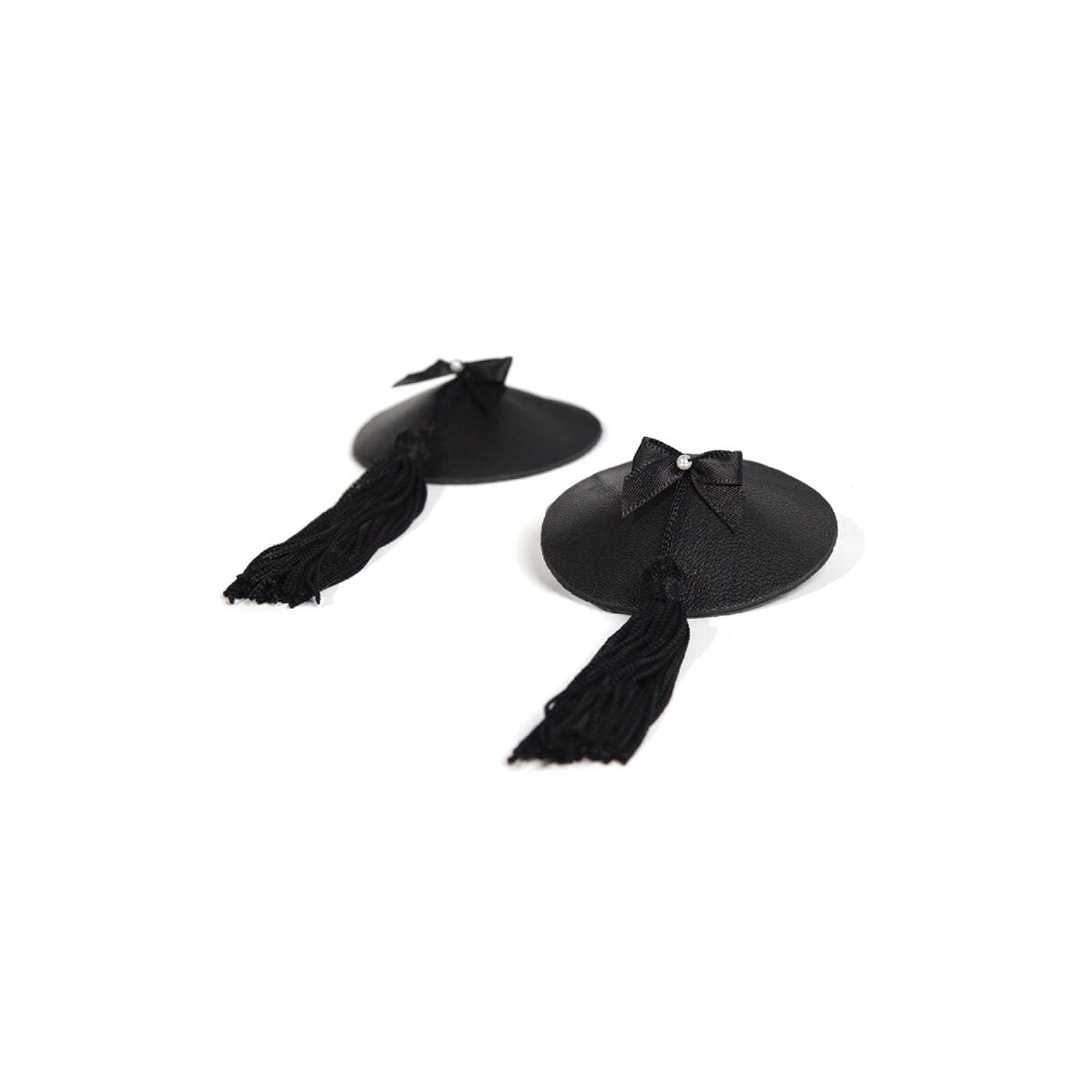 Wearing Burlesque Black nipples covers by Bijoux Indiscrets can be fun and sexy!