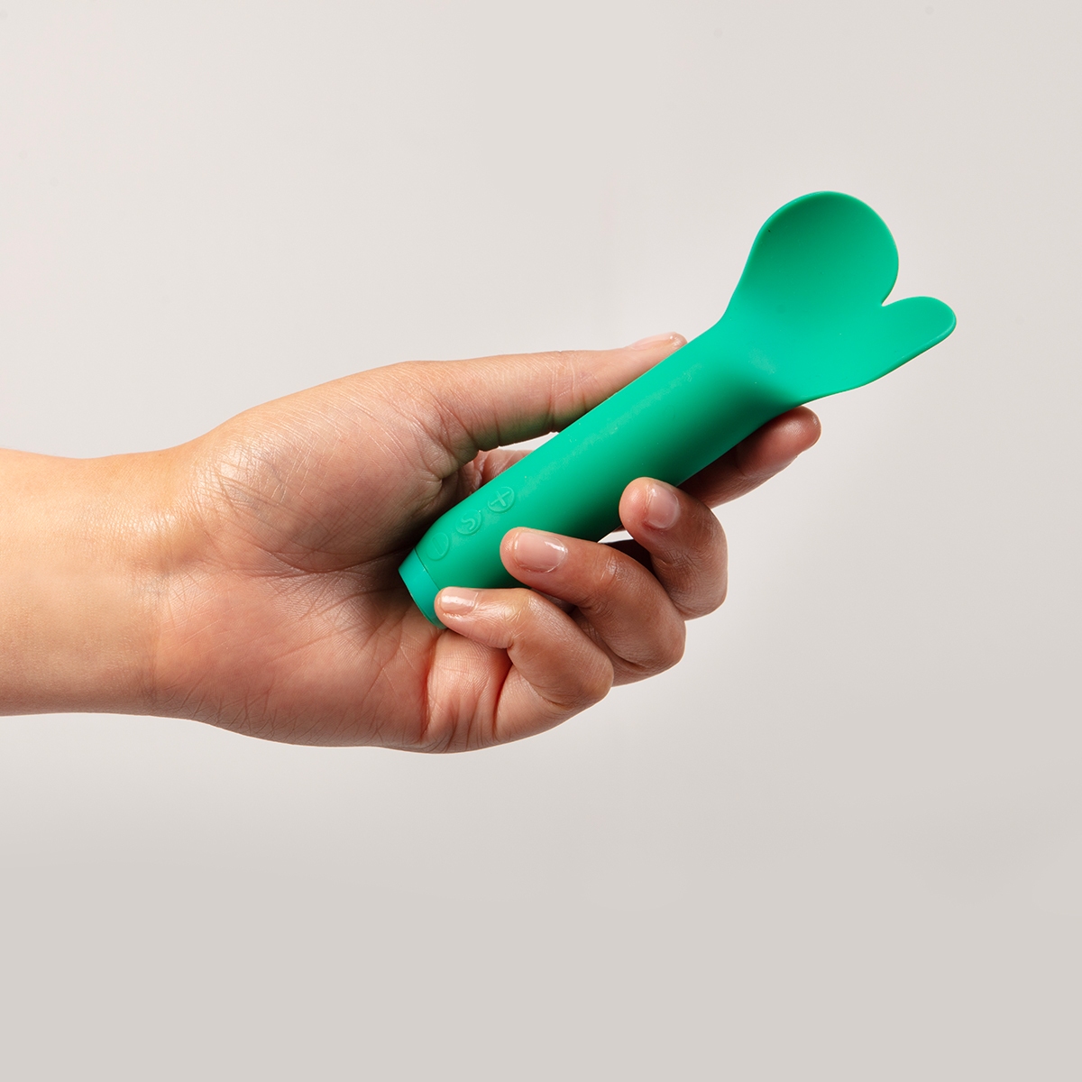 Buy a Je Joue Amour  Emerald Green vibrator.