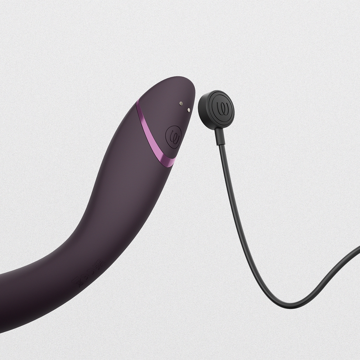 Buy a Womanizer OG  Aubergine vibrator.