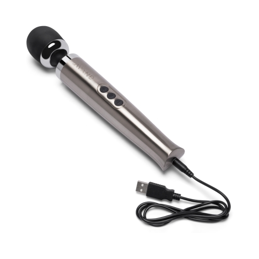 Product image of the Silver Le Wand vibrator on clean background